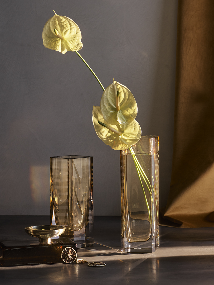1977 Crystal Vase Amber Medium