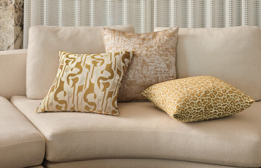 Amur Cushion Gold