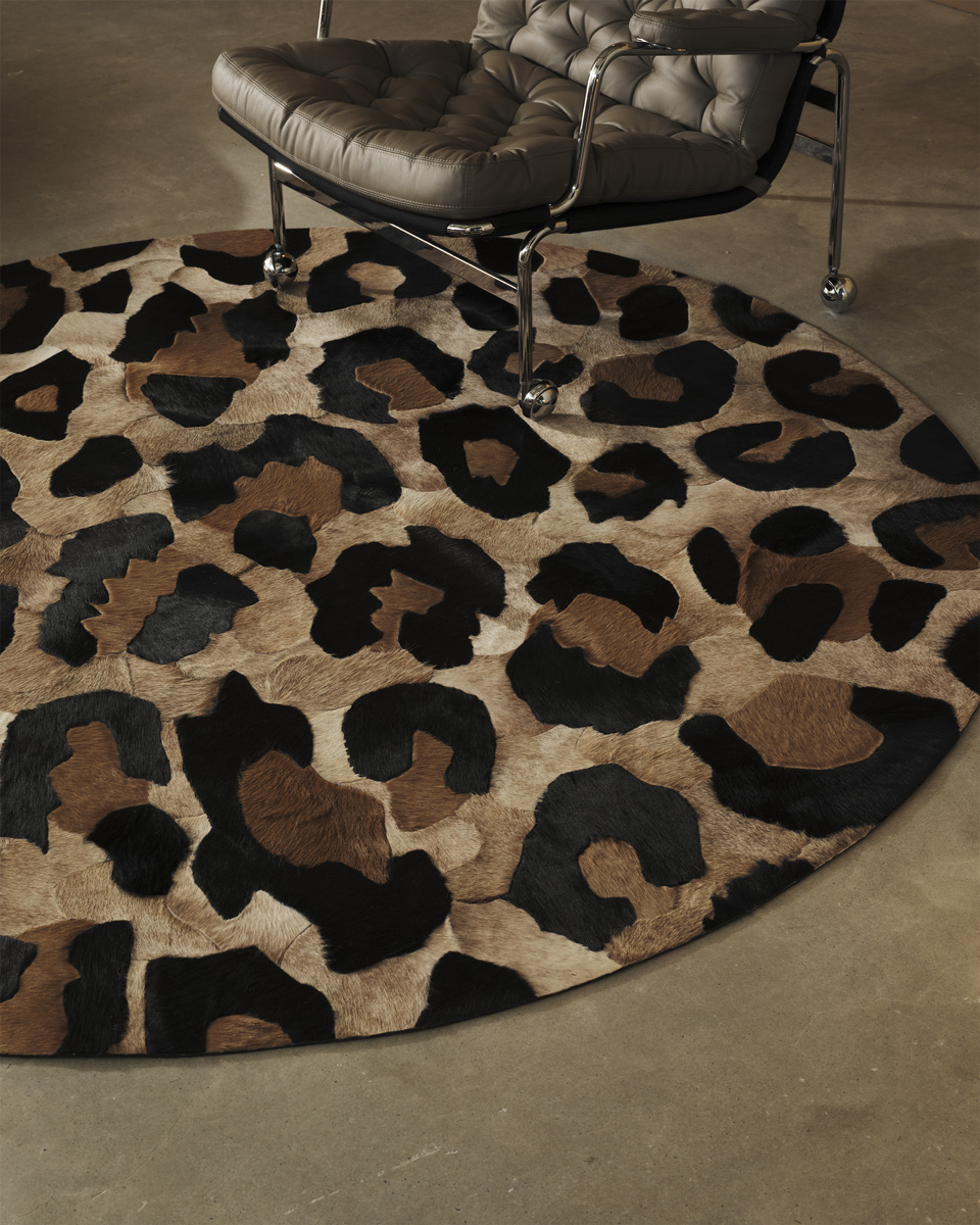 Amur Caramel & Black Hide Rug Round